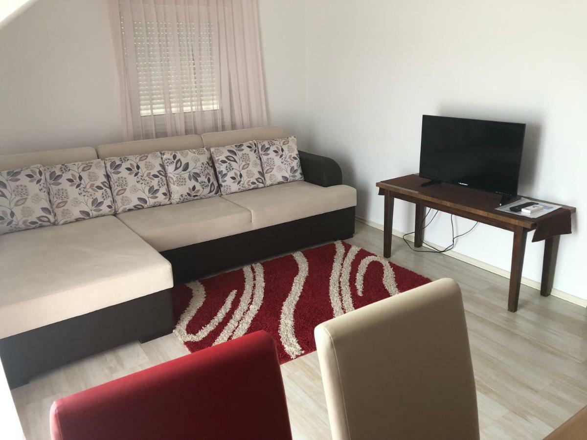Apartment & Rooms Thomas โคเรนนิซา ภายนอก รูปภาพ