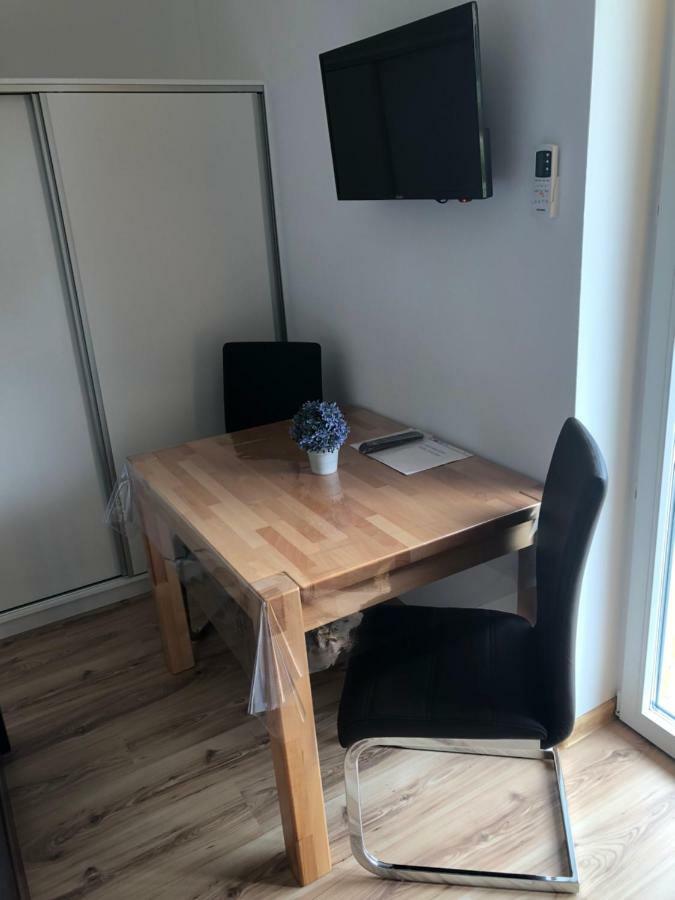 Apartment & Rooms Thomas โคเรนนิซา ภายนอก รูปภาพ